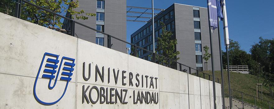 University Koblenz-Landau sign in front of buildings